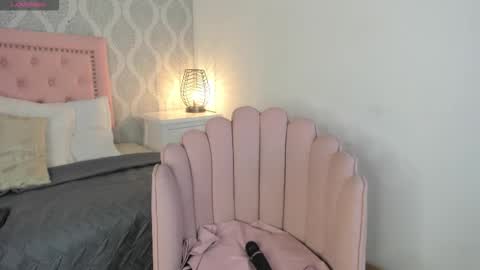 klaire7 online show from December 2025 07:32:01 PM