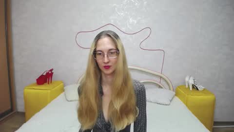 Klary online show from October 2025 09:38:02 AM