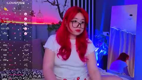 Snapshot of klee_love chatting on October 2025 05:27:01 AM Klee online show from October 2025 05:27:01 AM