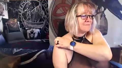 Michelle online show from September 2025 08:37:02 AM