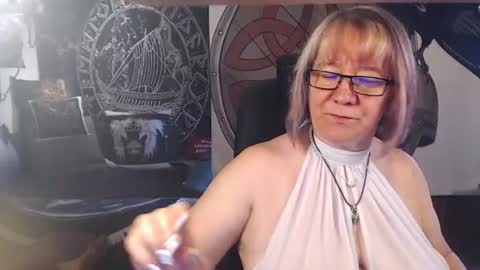 Snapshot of kleiner_teufel chatting on July 2026 06:28:01 AM Michelle online show from July 2026 06:28:01 AM