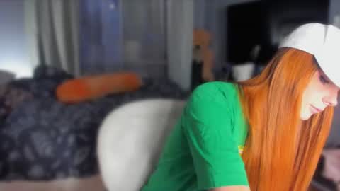 Snapshot of klementinagirl chatting on August 2026 06:43:02 PM Klementinafanslyklementina6661 online show from August 2026 06:43:02 PM