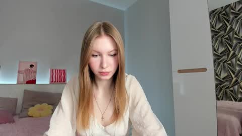 Trina online show from November 2025 02:01:02 AM