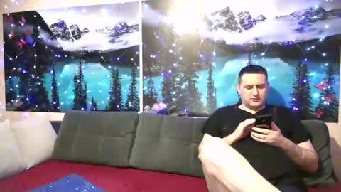 Kleosnow online show from December 2025 09:13:02 AM