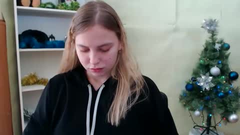 Snapshot of klerkarina chatting on December 2024 08:59:01 AM klerkarina online show from December 2024 08:59:01 AM