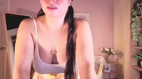 Snapshot of kloe222 chatting on November 2025 03:12:02 PM kloe222 online show from November 2025 03:12:02 PM