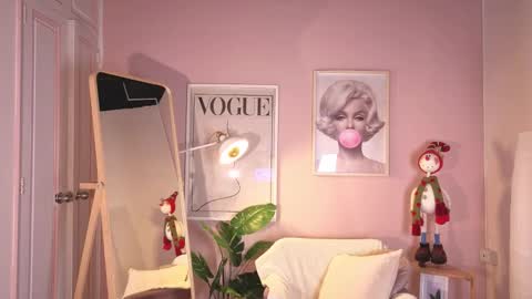 Snapshot of kloe222 chatting on November 2025 02:18:01 PM kloe222 online show from November 2025 02:18:01 PM