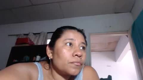 Kloe online show from December 2025 09:22:01 PM