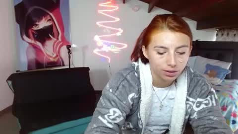 Snapshot of kloe_deker chatting on December 2024 01:43:01 PM Kloe deker online show from December 2024 01:43:01 PM