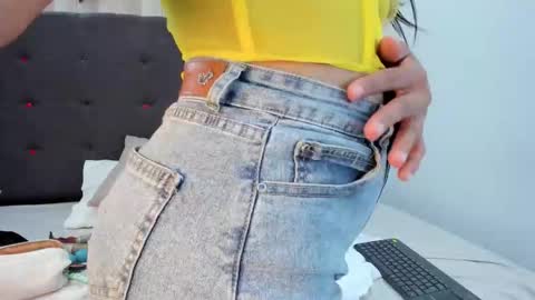 Kloeh online show from October 2025 08:21:02 PM