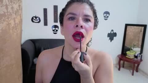 Kloe  online show from October 2025 10:16:02 AM