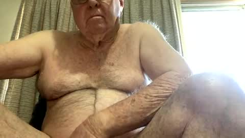 Aussiedude online show from July 2026 11:18:01 PM