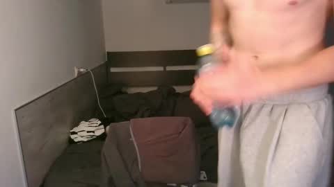 Adam online show from November 2025 09:50:01 PM