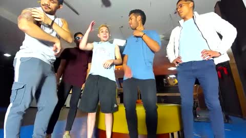 kobayaske online show from January 2025 12:09:01 AM