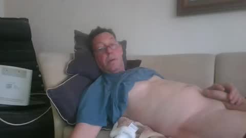 Snapshot of kobolt67 chatting on April 2026 03:39:01 PM kobolt67 online show from April 2026 03:39:01 PM