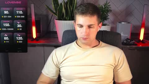 Snapshot of kochka25 chatting on January 2025 09:20:01 PM Sweet boy online show from January 2025 09:20:01 PM