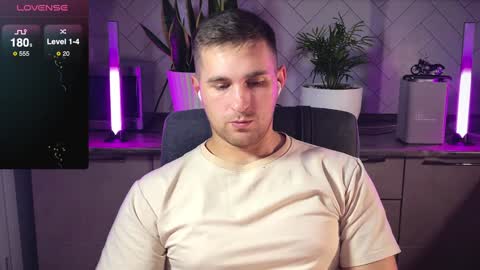 Snapshot of kochka25 chatting on January 2025 08:25:01 PM Sweet boy online show from January 2025 08:25:01 PM