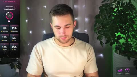 Snapshot of kochka25 chatting on February 2025 07:20:01 AM Sweet boy online show from February 2025 07:20:01 AM