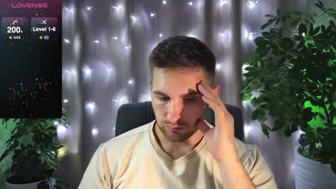 Snapshot of kochka25 chatting on February 2025 07:10:02 PM Sweet boy online show from February 2025 07:10:02 PM