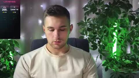 Snapshot of kochka25 chatting on February 2025 07:02:02 AM Sweet boy online show from February 2025 07:02:02 AM