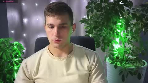 Snapshot of kochka25 chatting on February 2025 05:02:01 AM Sweet boy online show from February 2025 05:02:01 AM