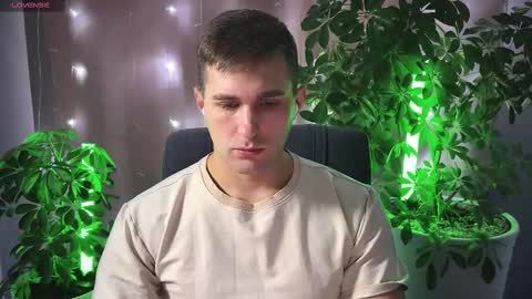 Snapshot of kochka25 chatting on February 2025 10:18:01 AM Sweet boy online show from February 2025 10:18:01 AM