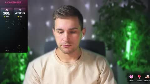 Snapshot of kochka25 chatting on February 2025 04:03:02 AM Sweet boy online show from February 2025 04:03:02 AM