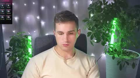 Snapshot of kochka25 chatting on March 2025 06:16:01 PM Sweet boy online show from March 2025 06:16:01 PM