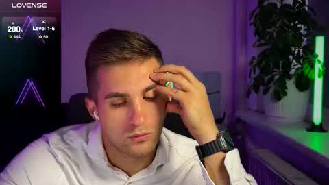 Snapshot of kochka25 chatting on September 2025 11:23:02 AM Sweet boy online show from September 2025 11:23:02 AM