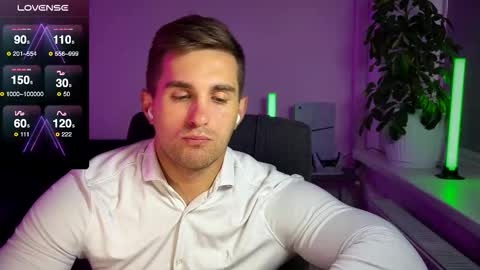 Snapshot of kochka25 chatting on September 2025 02:32:01 PM Sweet boy online show from September 2025 02:32:01 PM