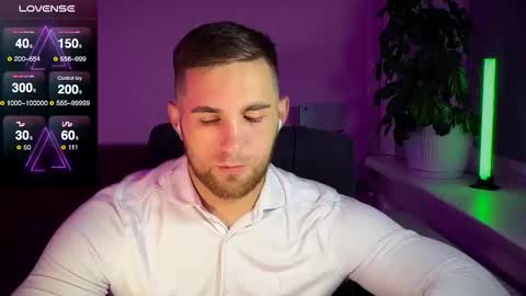 Snapshot of kochka25 chatting on October 2025 02:17:02 PM Sweet boy online show from October 2025 02:17:02 PM