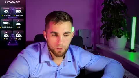 Snapshot of kochka25 chatting on October 2025 11:01:02 PM Sweet boy online show from October 2025 11:01:02 PM