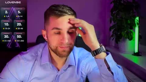 Snapshot of kochka25 chatting on October 2025 03:40:02 PM Sweet boy online show from October 2025 03:40:02 PM