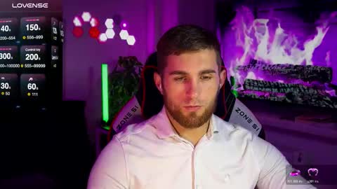 Snapshot of kochka25 chatting on November 2025 02:28:01 PM Sweet boy online show from November 2025 02:28:01 PM