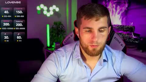 Snapshot of kochka25 chatting on November 2025 05:33:02 PM Sweet boy online show from November 2025 05:33:02 PM