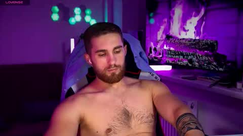 Snapshot of kochka25 chatting on November 2025 04:20:01 PM Sweet boy online show from November 2025 04:20:01 PM