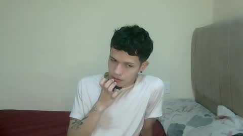 Snapshot of koiseraphin chatting on April 2026 02:31:01 AM Jacob and Victoria online show from April 2026 02:31:01 AM