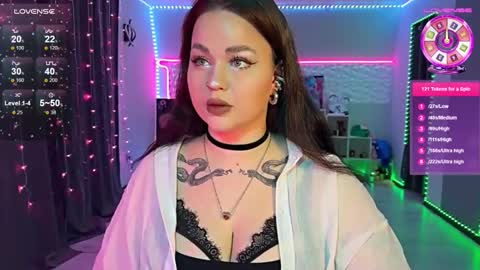 Mia online show from February 2026 12:36:02 PM