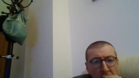 Snapshot of kolesie7 chatting on October 2025 06:57:02 PM JUAN CARLOS online show from October 2025 06:57:02 PM