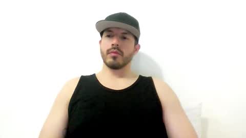 Snapshot of kolombianox chatting on October 2025 06:43:02 AM kolombianox online show from October 2025 06:43:02 AM