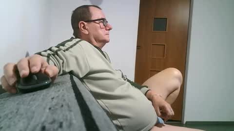 Snapshot of komputer123456789 chatting on December 2024 08:12:02 PM Bogdan online show from December 2024 08:12:02 PM