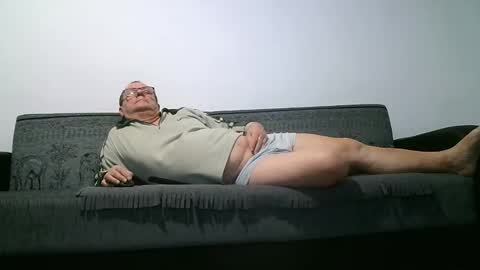 Snapshot of komputer123456789 chatting on December 2024 05:43:01 PM Bogdan online show from December 2024 05:43:01 PM