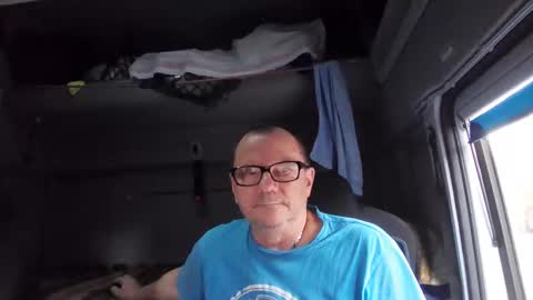 Snapshot of komputer123456789 chatting on January 2025 02:49:02 PM Bogdan online show from January 2025 02:49:02 PM