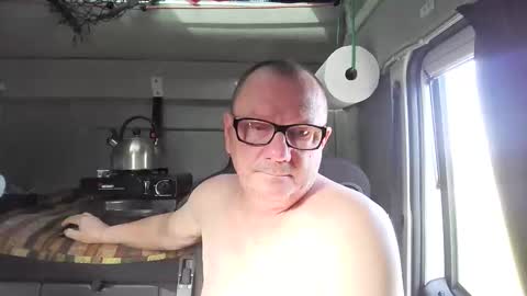 Snapshot of komputer123456789 chatting on March 2026 08:03:02 AM Bogdan online show from March 2026 08:03:02 AM