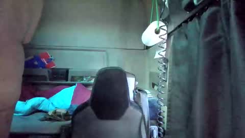 Snapshot of komputer123456789 chatting on April 2026 07:00:01 AM Bogdan online show from April 2026 07:00:01 AM