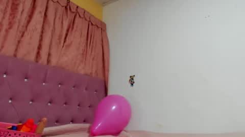 konie Diaz online show from November 2025 02:34:01 AM