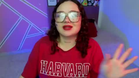 Snapshot of koning_moretti chatting on June 2026 05:45:02 AM camila online show from June 2026 05:45:02 AM