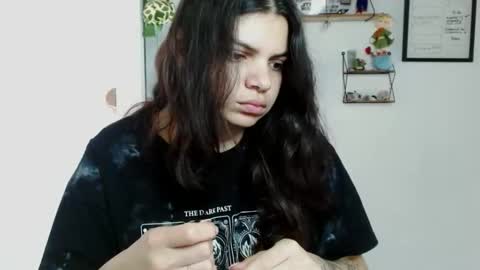 Karoll online show from September 2025 03:22:02 PM