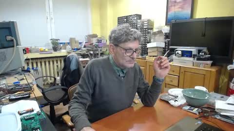 Korek online show from October 2025 03:38:02 PM