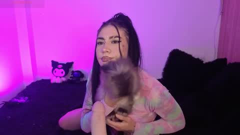 Snapshot of korolovaa chatting on November 2025 11:38:01 PM korolova online show from November 2025 11:38:01 PM